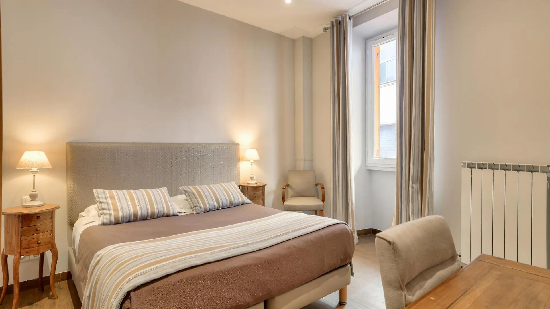 **  Hotel Lepante Nice France